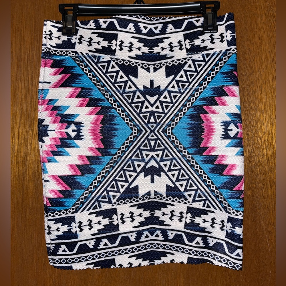 Xhilaration Aztec skirt